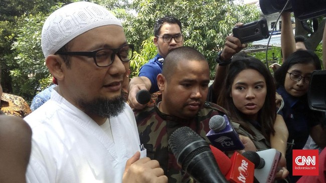 Sebanyak dua penyidik KPK disebut mengalami penyerangan seperti yang terjadi pada Novel Baswedan. Namun, penyelidikan kasus itu mandek.