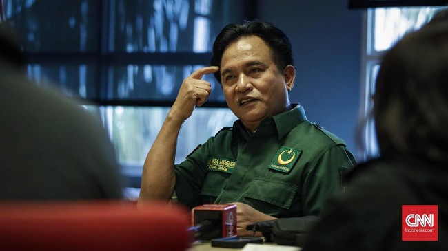 Yusril Ihza Mahendra menyatakan jalan panjang membubarkan parpol terbukti korupsi e-KTP lewat MK diawali dari iktikad KPK untuk menyelidikinya.