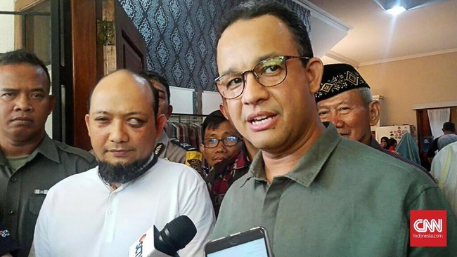 Penyidik KPK Novel Baswedan menampik dirinya terjebak dalam konflik kepentingan sehingga tidak memproses dugaan kasus korupsi yang menyerat nama Anies Baswedan.