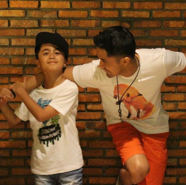 <p>Si kembar, he-he-he. (Foto: Instagram @hengkykurniawan)</p>