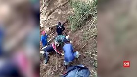 VIDEO: Longsor Brebes, 11 Tewas, 7 Masih Hilang