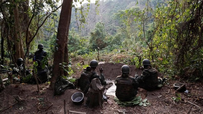 FOTO: Jejak Gempuran Pasukan Kongo ke Pemberontak Uganda