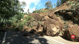 VIDEO: Longsor Ponorogo Tutup Jalan Lintas Provinsi