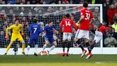 FOTO: Manchester United Kalahkan Chelsea Berkat Lingard Manchester United mengalahkan Chelsea 2-1 pada lanjutan Liga Primer Inggris di Stadion Old Trafford, Minggu (25/2), lewat gol sundulan Jesse Lingard.