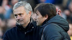 Conte Diklaim Ingin Gantikan Mourinho di Manchester United