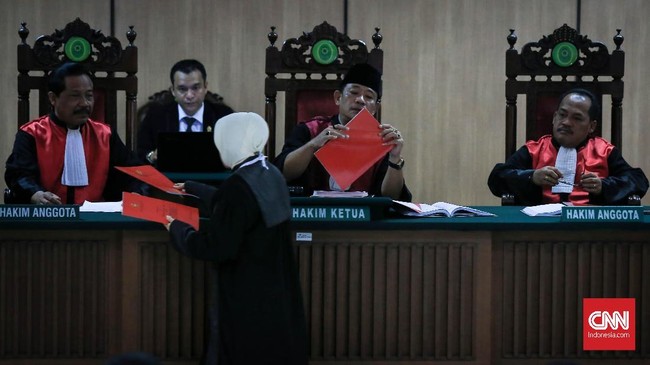 Menurut juru bicara Mahkamah Agung Suhadi, Indonesia idealnya memiliki 11 ribu hakim yang tersebar di seluruh pelosok negeri.