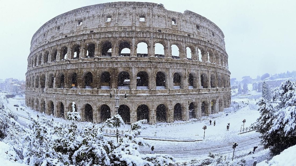 FOTO: Salju 'Enam Tahun' di Roma