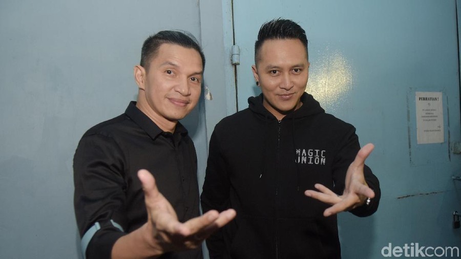 Demian Aditya dan Edison Wardhana