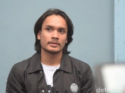 Imbas PPKM, Randy Pangalila Sebut Filmnya Tunda Tayang di Bioskop