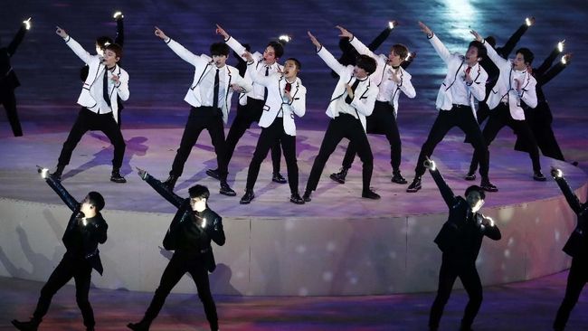 Boyband EXO memastikan diri kembali dengan album baru bertajuk 'Don't Mess Up My Tempo', dan bersiap menyajikan sebuah pertunjukan spesial pada awal November.