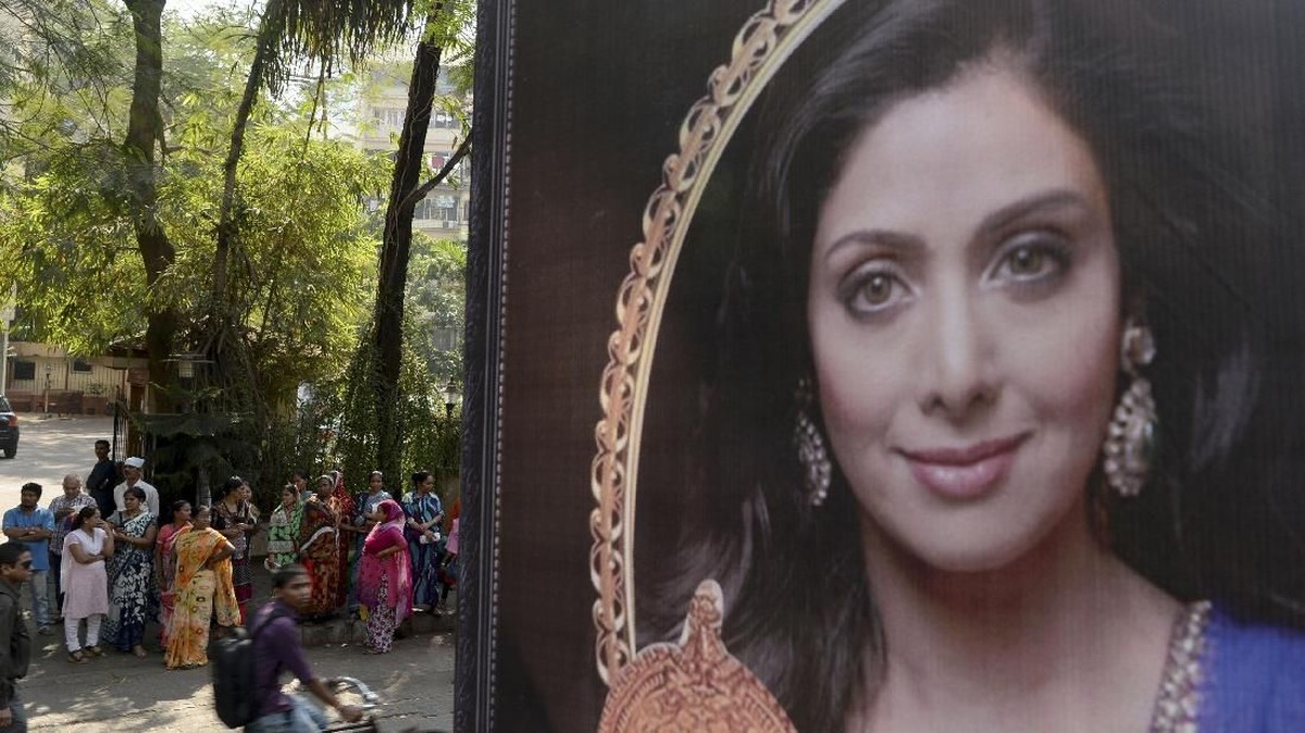 FOTO: Tangis India Melepas Sridevi