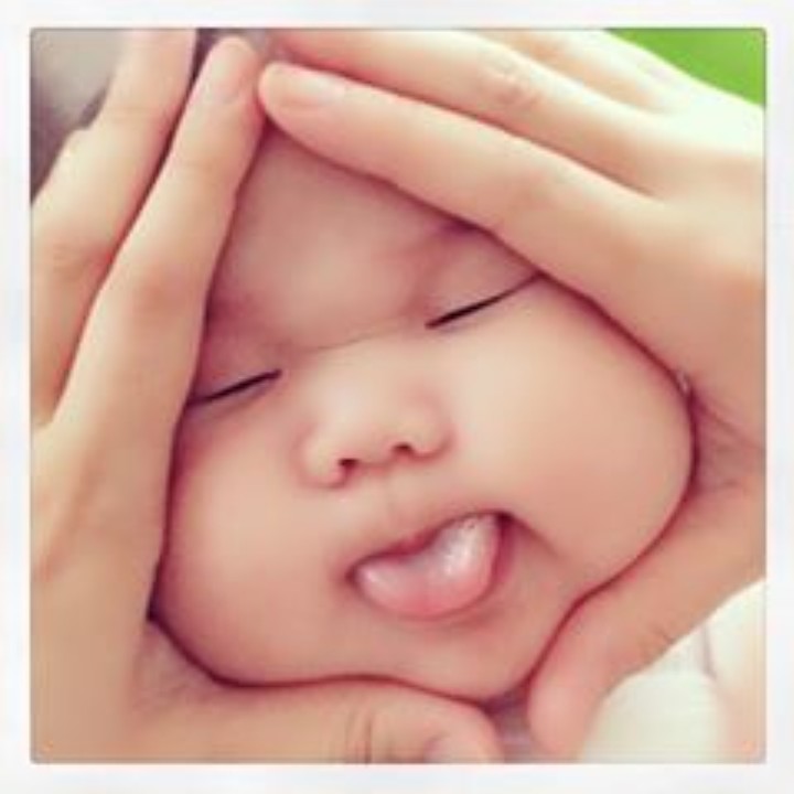 <p>Aih lucunya kamu, Nak. (Foto: Instagram @riceballbabies)</p>