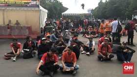 Puluhan Suporter Persija Ditahan karena Membeli Tiket Palsu