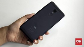 Xiaomi Belum Tertarik Bikin Ponsel Berponi ala iPhone X