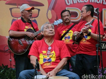 Ade Anwar Vokalis OM PSP Meninggal Dunia