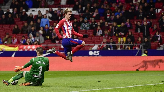 Antoine Griezmann berhasil mencetak tujuh gol dalam dua laga terakhir. Barcelona yang bakal berhadapan dengan Atletico wajib waspada.