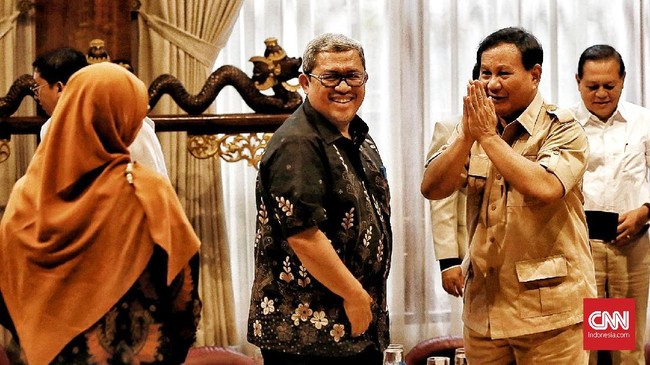 Ketua Umum Gerindra Prabowo Subianto disebut tidak menghadiri deklarasi pencalonan sebagai bakal calon presiden yang akan digelar DPD Gerindra besok.