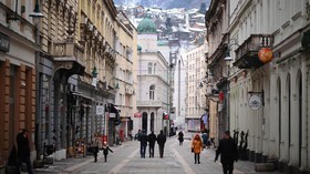 Puluhan Pasangan Akad Nikah Massal di Sarajevo