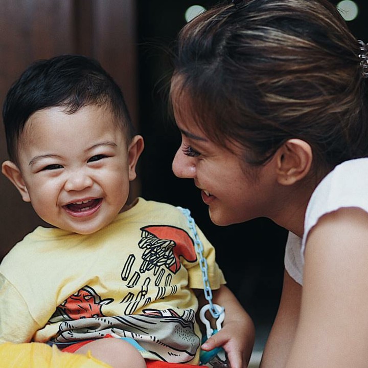 <p>Wah Bunda Kirana sama Kyo lagi ngobrolin apa ya kira-kira? (Foto: Instagram/kiranalarasati)</p>