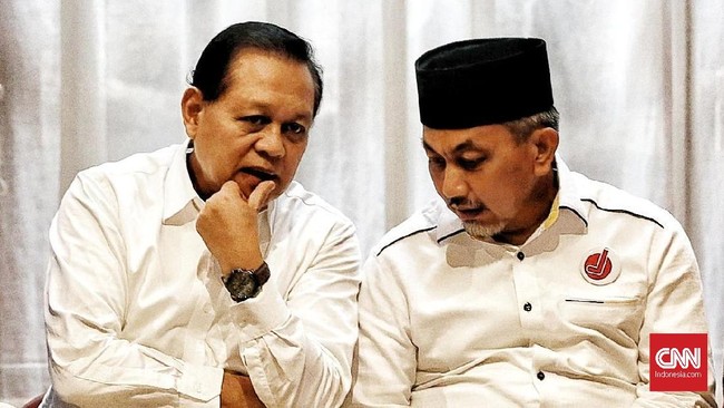 Tim Sudrajat-Ahmad Syaikhu meminta semua pihak menahan diri untuk tidak merayakan hasil quick count karena datanya berbeda dengan versi internal mereka.