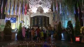 VIDEO: Peluk Hangat Keluarga Korban dan Pelaku Bom Bali