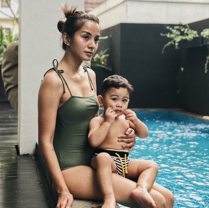 <p>Ini dia aktris Kirana Larasati bersama sang buah hati yang akrab disapa Kyo. (Foto: Instagram/kiranalarasati)</p>