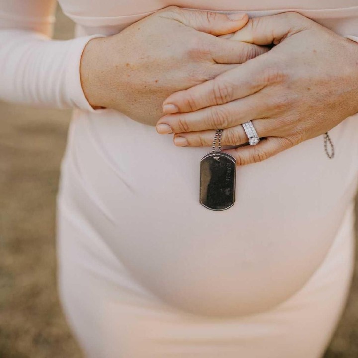 <p>"Suamiku, kau akan selalu jadi bagian dari hidupku selamanya..." (Foto: Amie Aikers Photography)</p>