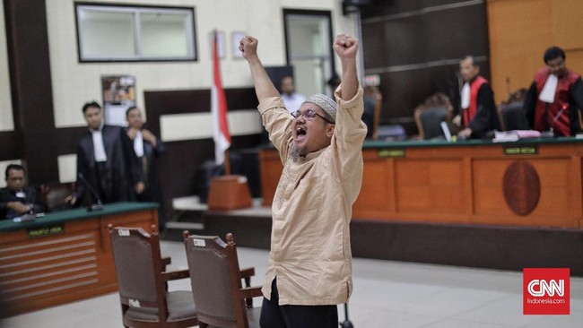 Saat ditanya majelis hakim, terdakwa ujaran kebencian Jonru Ginting menyatakan akan mempertimbangkan lebih dulu sebelum memutuskan banding atau tidak.