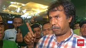 Hakim Saldi Isra Minta Margarito Kamis Tuntut Ilmu Lagi ke Yusril