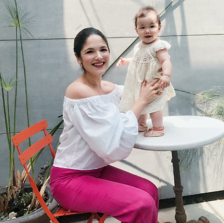 <p>Lucu ya kalau punya anak cewek, bundanya bisa makin kompakan sama si kecil. (Foto: Instagram/urbanwit)</p>