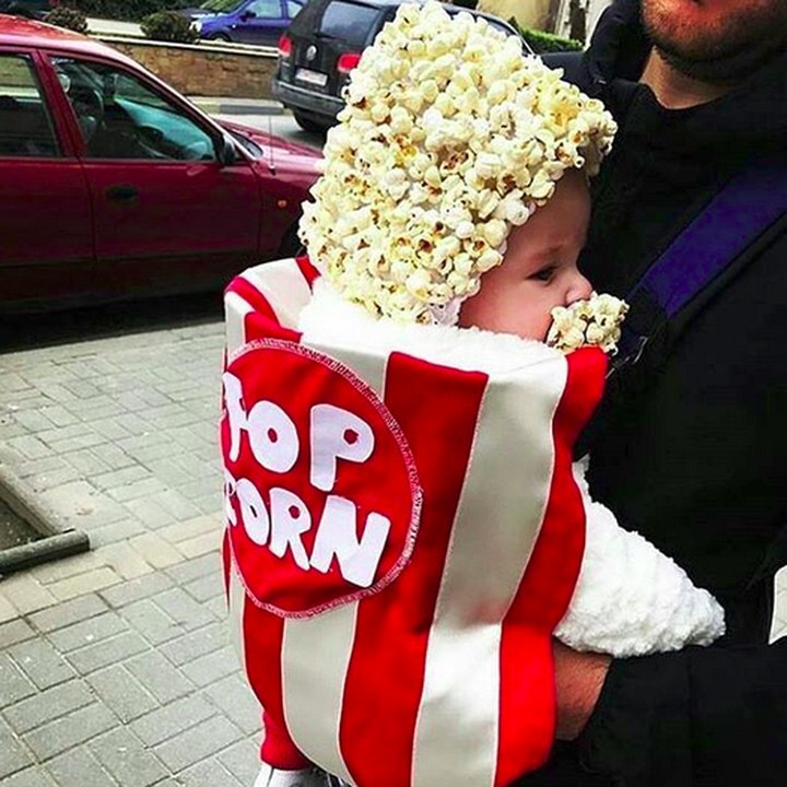 <p>Totalitas! Sampai empengnya pun 'berbalut' popcorn. He-he-he. (Foto: Instagram/ @yoback_bencher)</p>