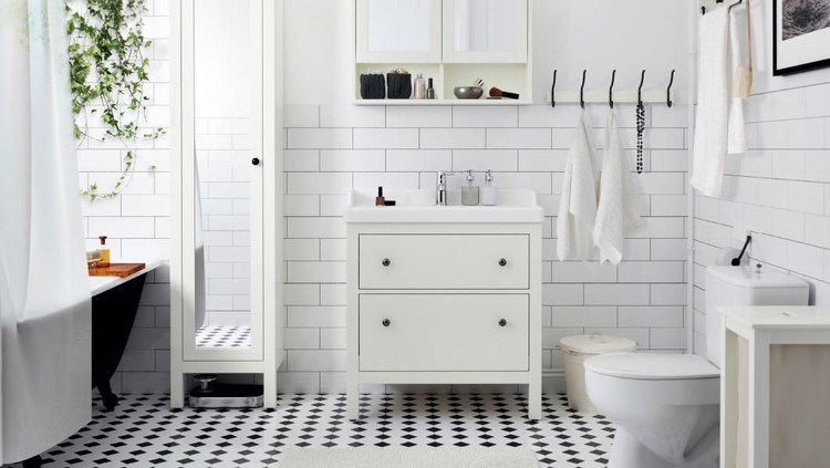 Ingin membuat kamar mandi di rumah minimalis terlihat Instagramable? Enggak perlu ribet, Bunda simak langsung yuk lima tips berikut ini.
