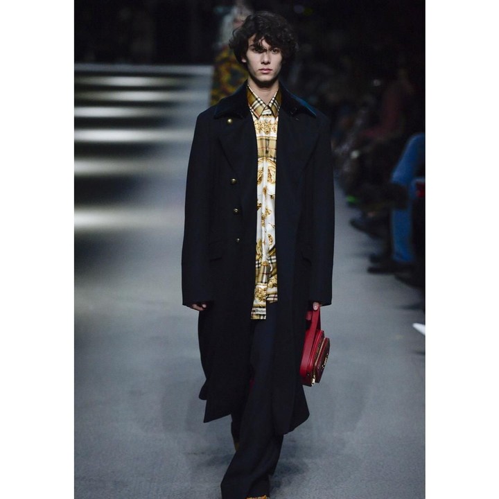 <p>Sebagai informasi, Nikolai sendiri merupakan seorang model. Ia pun mengaku baru diberitahu tentang keputusan ini beberapa hari sebelum berita dipublikasi.  (Foto: Instagram/scoopmodels)</p>