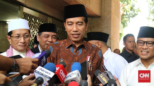 Dalam sambutannya saat peringatan Nuzulul Quran, Presiden Jokowi meminta tak ada kelompok masyarakat yang merasa lebih suci dibandingkan yang lain.