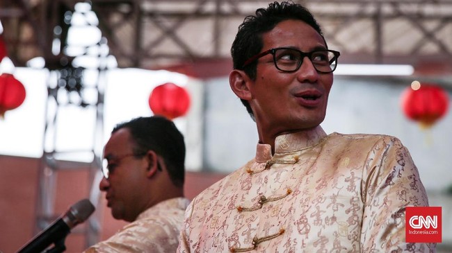 Berkas perkara mantan rekan bisnis Wagub DKI Jakarta Sandiaga Uno dinyatakan lengkap oleh Kejati Jakarta. Kasus ini tinggal menunggu sikap polisi.