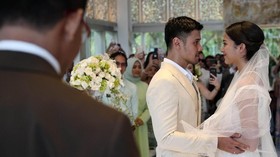 Chicco Jerikho - Putri Marino Umumkan Kelahiran Anak Pertama