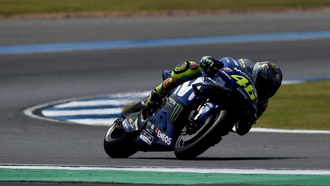 Pebalap Repsol Honda Marc Marquez mengaku tidak memiliki masalah dengan Valentino Rossi meski menyindir The Doctor usai balapan MotoGP Spanyol.