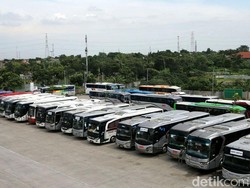 Sopir Bus cs Terancam Telat Dapat THR karena Tak Angkut Penumpang