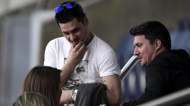 Kakak kandung Lionel Messi, Matias Messi ditahan polisi karena insiden kecelakaan dan ancaman dengan senjata api.