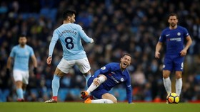 Hazard Kritik Pendekatan Antonio Conte di Chelsea