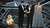 FOTO: Gimik Perayaan 90 Tahun Oscar Academy Awards ke-90 atau Oscar 2018 telah rampung dilaksanakan, Minggu (4/3) malam waktu Los Angeles. Ada sejumlah gimik unik sepanjang acara itu.