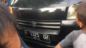 Pencuri Mobil Ugal-Ugalan Tabrak Pengguna Jalan di Paseban