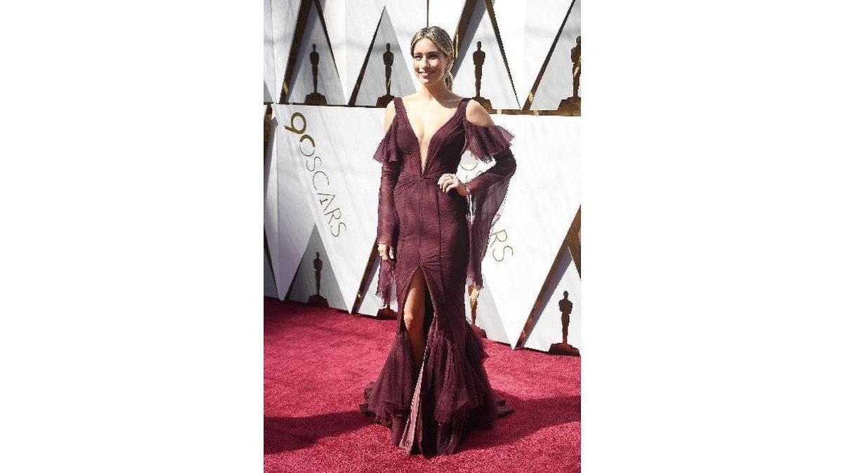 FOTO: Gaun-gaun Terburuk di Karpet Merah Oscar 2018
