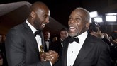 FOTO: Aksi Atlet Dunia di Oscar 2018 Sejumlah atlet papan atas dunia menghadiri penghargaan Oscar 2018. Bahkan legenda basket NBA Kobe Bryant mendapat trofi Oscar.