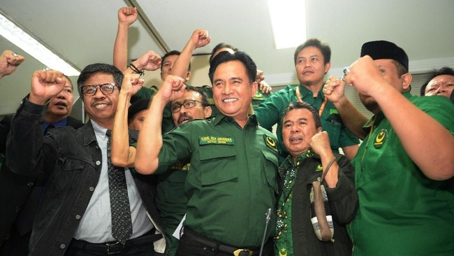 Yusril Ihza Mahendra yakin PBB bisa memenuhi syarat ambang batas parlemen sebesar 4 persen suara nasional untuk mendapat kursi DPR RI.