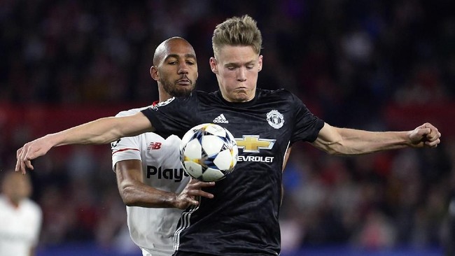 Gelandang muda Manchester United Scott McTominay dipanggil memperkuat timnas senior Skotlandia pada laga uji coba melawan Costa Rika pada 24 Maret mendatang.