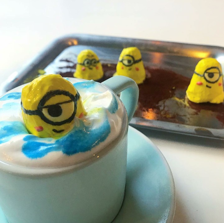 Lho, kok Minion-nya berenang? He-he-he. (Foto: Instagram/leekangbin91)