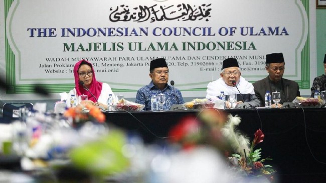 MUI berharap layanan dan fasilitas bagi jemaah haji dalam negeri tetap ditingkatkan, meski kenaikan biaya haji hanya sebesar Rp345 ribu per jemaah.