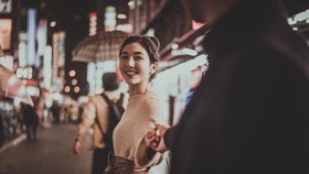 Pasangan 20 Tahun Bersama Lebih Bahagia Dibanding yang Baru