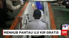 Menhub Pantau Uji KIR Taksi Online